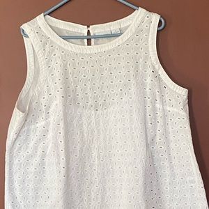 Liz Clayborne Woman. White Eyelet blouse. 1X